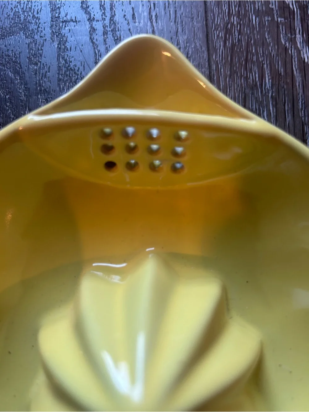 Lemon Shaped Juicer Reamer Ceramic Pour Spout TAG Yellow